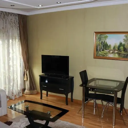 Tina Eth Daire Belgrad